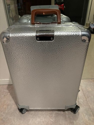 Rimowa hammerschlag collection - rimowa,