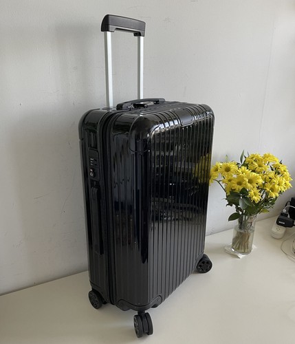 Rimowa spinner 4 wheels - 26",