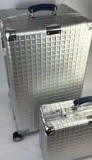 RIMOWA CLASSIC ALUMINIUM GRID
